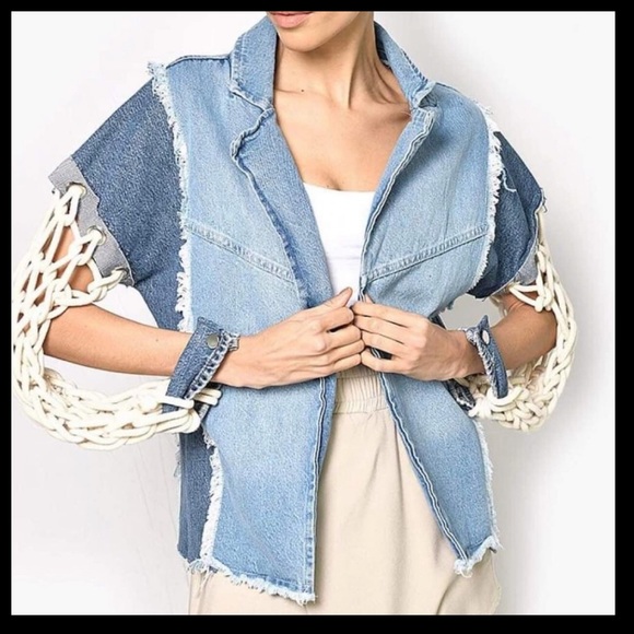 New NEW Blue denim macrame sleeve jean jacket size S - Picture 3 of 7